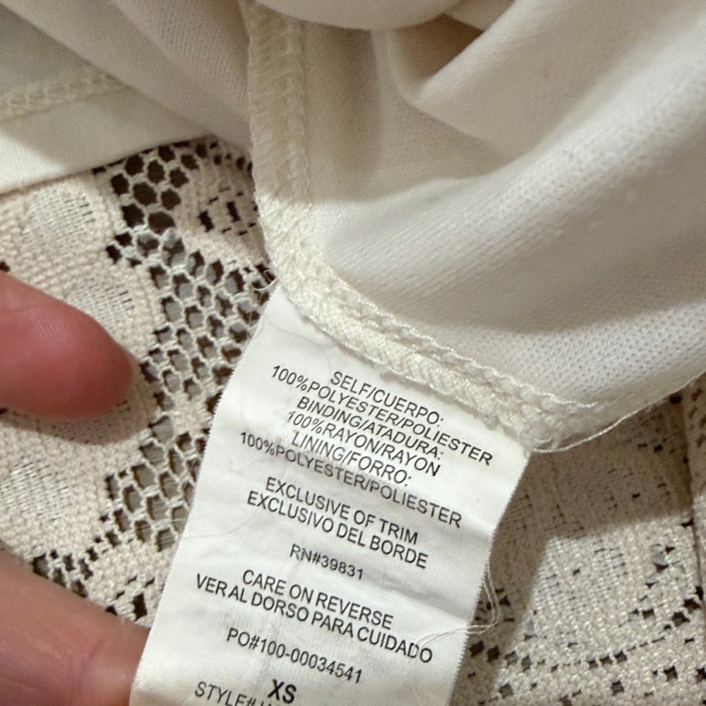Mason & Belle crocheted style  Elegant Cream Lace Dress size xsmall boho - Picture 7 of 7